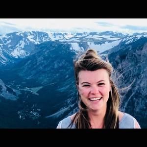 Meet your Posher, Danika